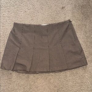 Abercrombie & Fitch Gray Pleated A-Line Mini Skirt